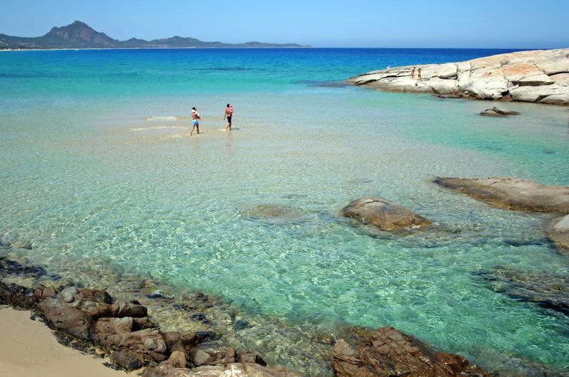 scoglio di peppino, pláže na Sardínii, dovolenka,