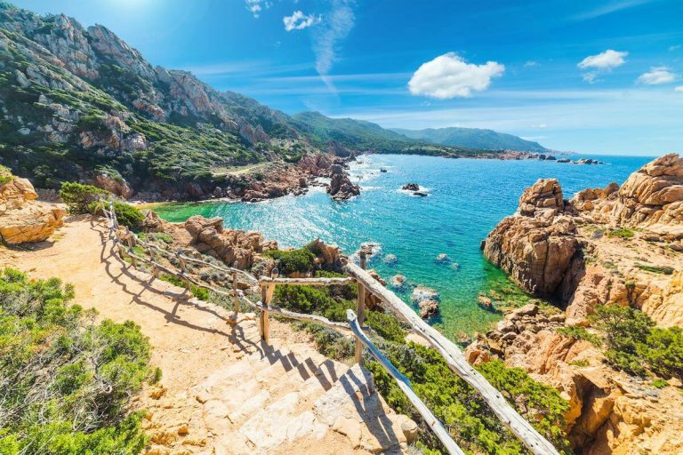 Dovolenka Sardínia – čo všetko treba vidieť? Toto je 7 tipov na najkrajšie miesta a zážitky!