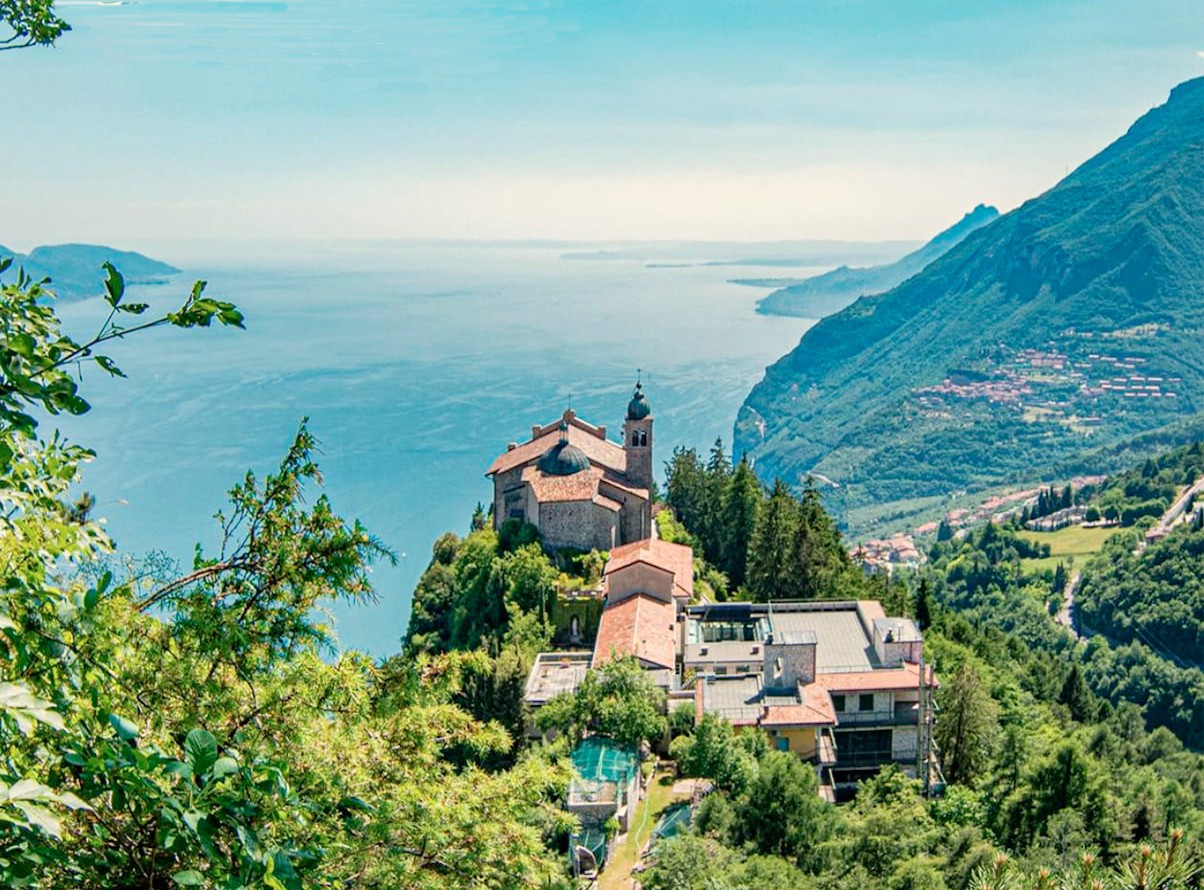 Lago di Garda čo vidieť Lago di Garda čo vidieť